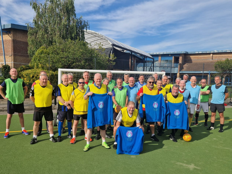 Hurst Pretenders Waling Football Club support Sussex Cancer Fund